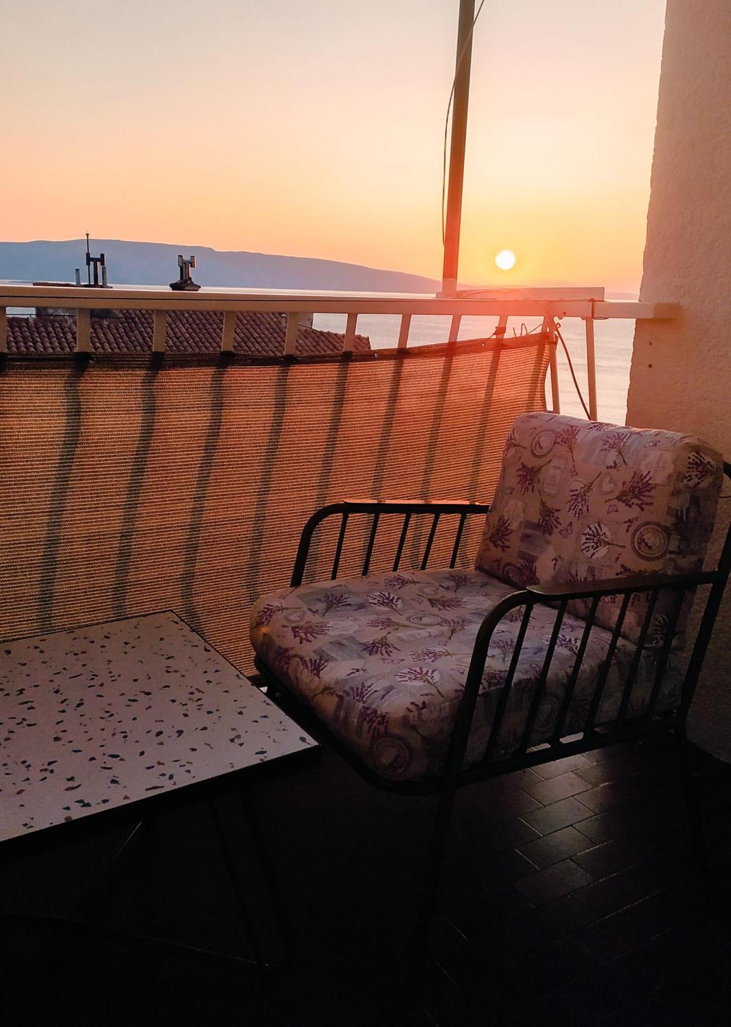 Novouredeni Stan S Balkonom I Pogledom Na More Senj  Luaran gambar